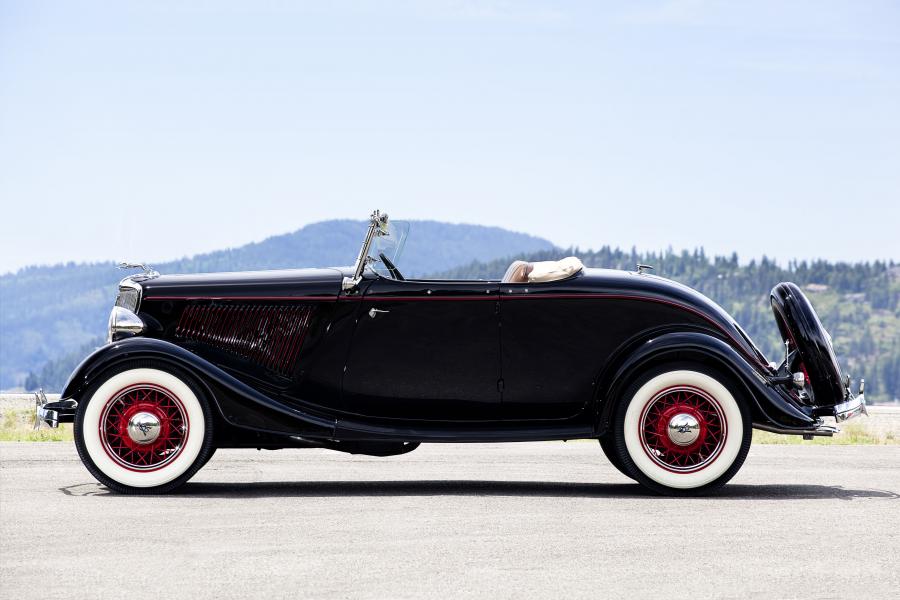 Ford DeLuxe Roadster 1934 года  (фото 16 из 43)